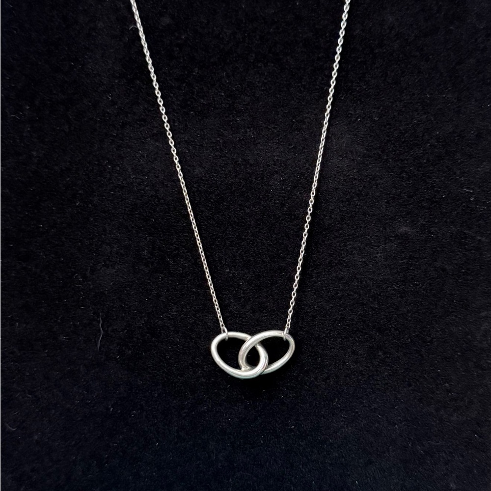 Tiffany & Co. Silver double loop silver Necklace